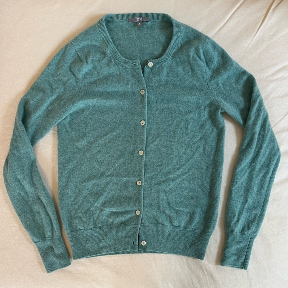 Uniqlo Cashmere Crew Cardigan
